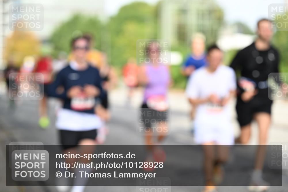 06.09.2026 - CURREX Alsterlauf Dr. Thomas Lammeyer http://msf.ph/oto/10128928 06.09.2026 09:50:01 Laufen  meine-sportfotos.de