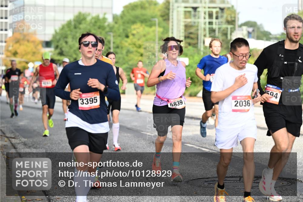 06.09.2026 - CURREX Alsterlauf Dr. Thomas Lammeyer http://msf.ph/oto/10128929 06.09.2026 09:50:01 Laufen 4243, 3395, 5839, 2036, 94 meine-sportfotos.de