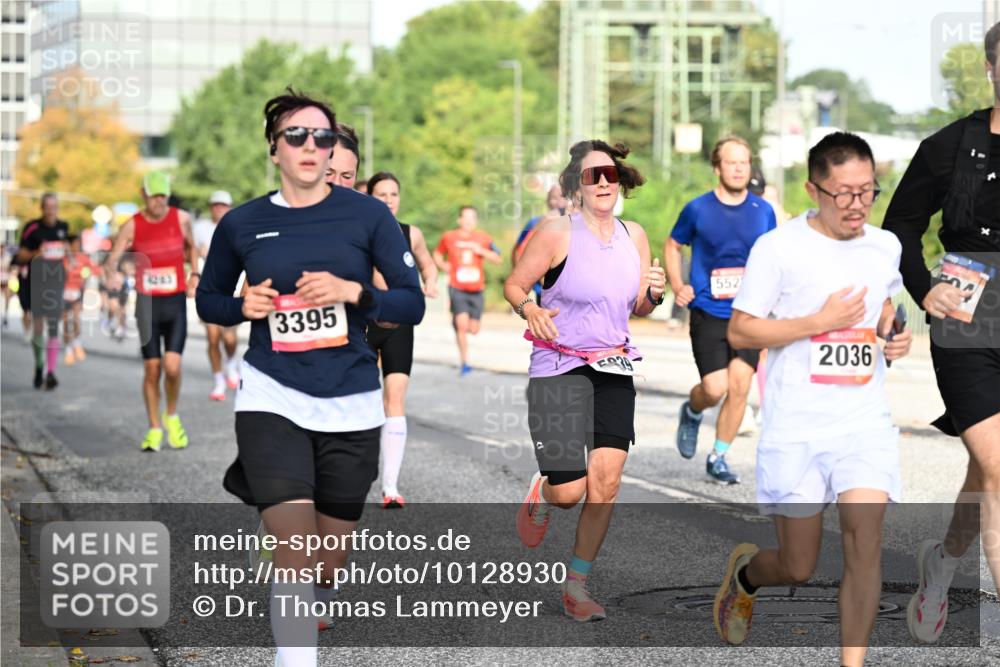 06.09.2026 - CURREX Alsterlauf Dr. Thomas Lammeyer http://msf.ph/oto/10128930 06.09.2026 09:50:01 Laufen 4243, 3395, 939, 552, 2036 meine-sportfotos.de