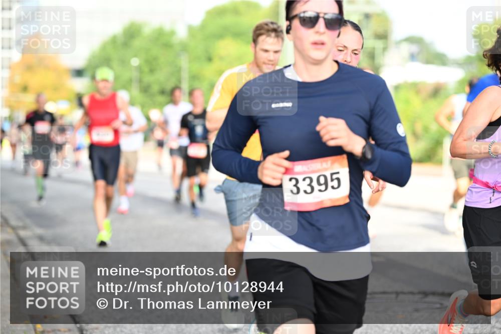06.09.2026 - CURREX Alsterlauf Dr. Thomas Lammeyer http://msf.ph/oto/10128944 06.09.2026 09:50:03 Laufen 3395 meine-sportfotos.de