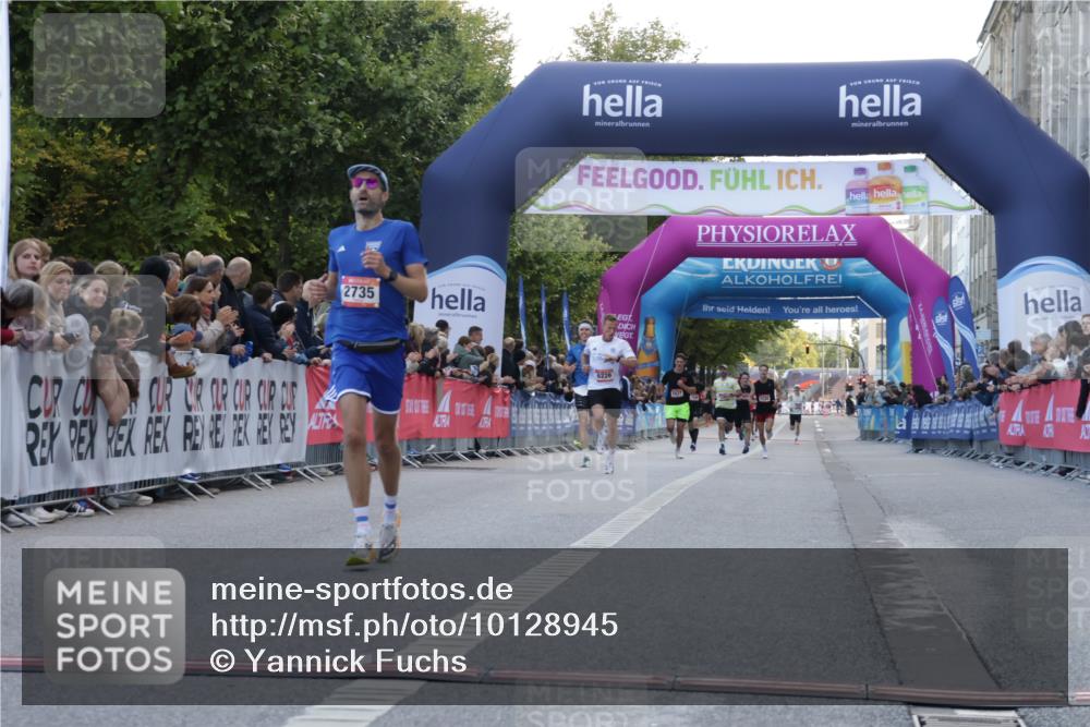 06.09.2026 - CURREX Alsterlauf Yannick Fuchs http://msf.ph/oto/10128945 06.09.2026 09:37:18 Ziel 2735, 6008 meine-sportfotos.de