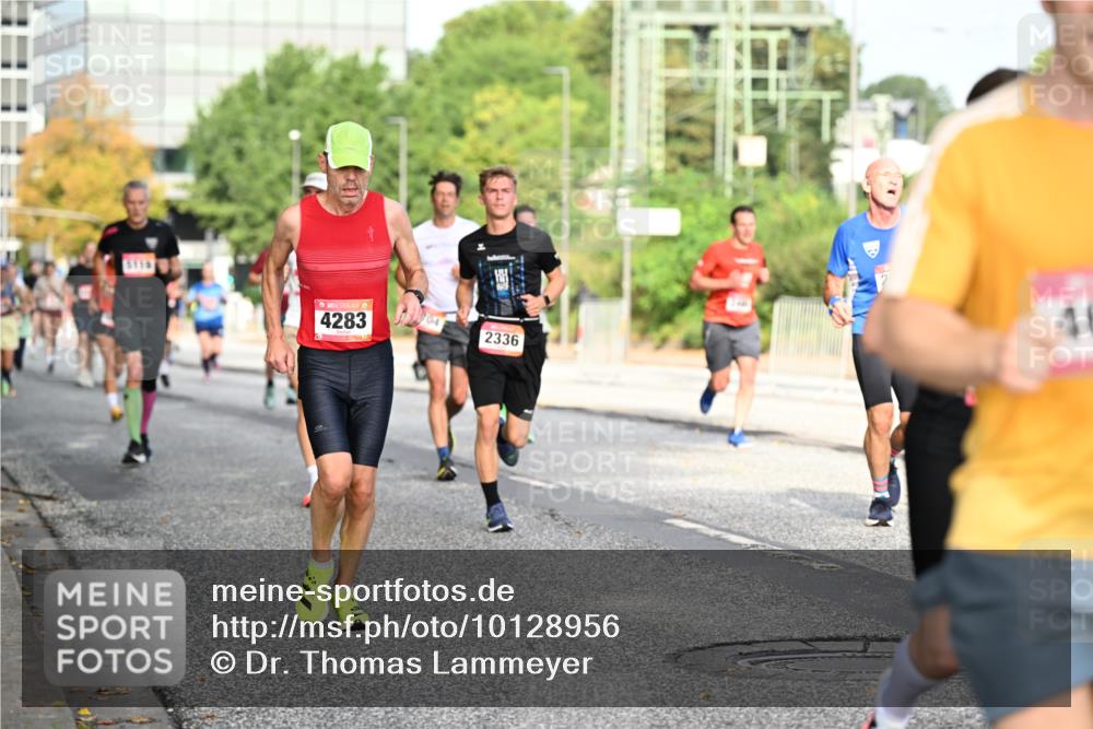 06.09.2026 - CURREX Alsterlauf Dr. Thomas Lammeyer http://msf.ph/oto/10128956 06.09.2026 09:50:04 Laufen 5116, 4283, 2336 meine-sportfotos.de