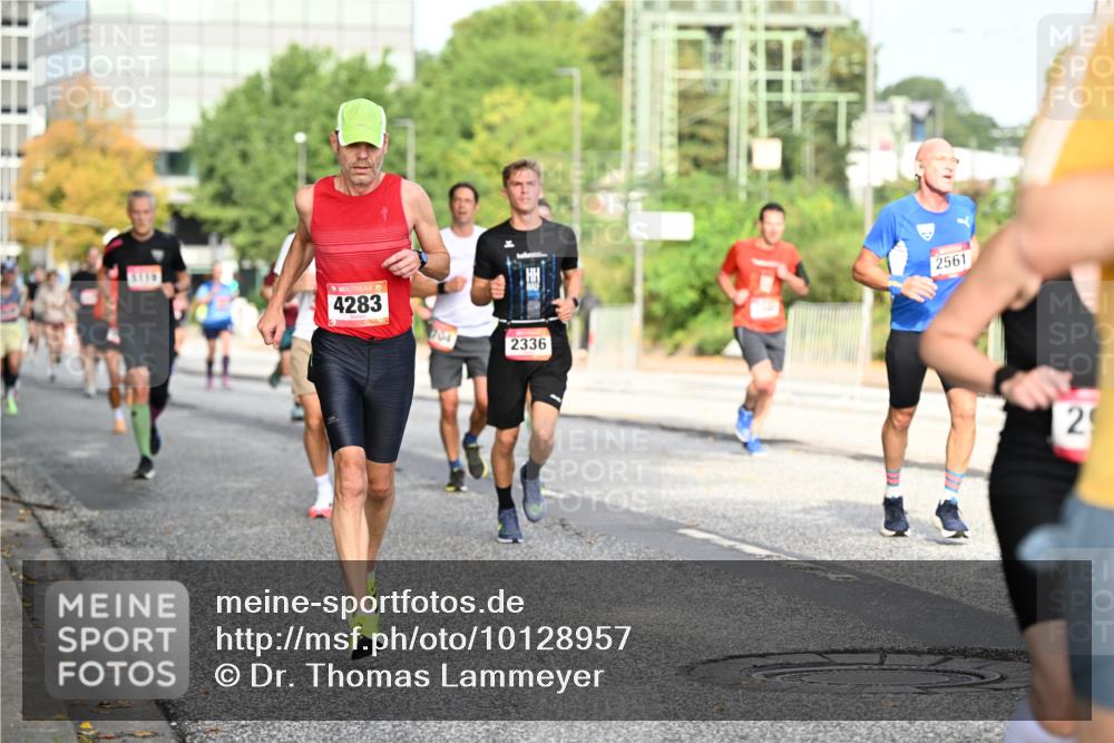 06.09.2026 - CURREX Alsterlauf Dr. Thomas Lammeyer http://msf.ph/oto/10128957 06.09.2026 09:50:04 Laufen 4119, 4283, 704, 2336, 2561, 29 meine-sportfotos.de