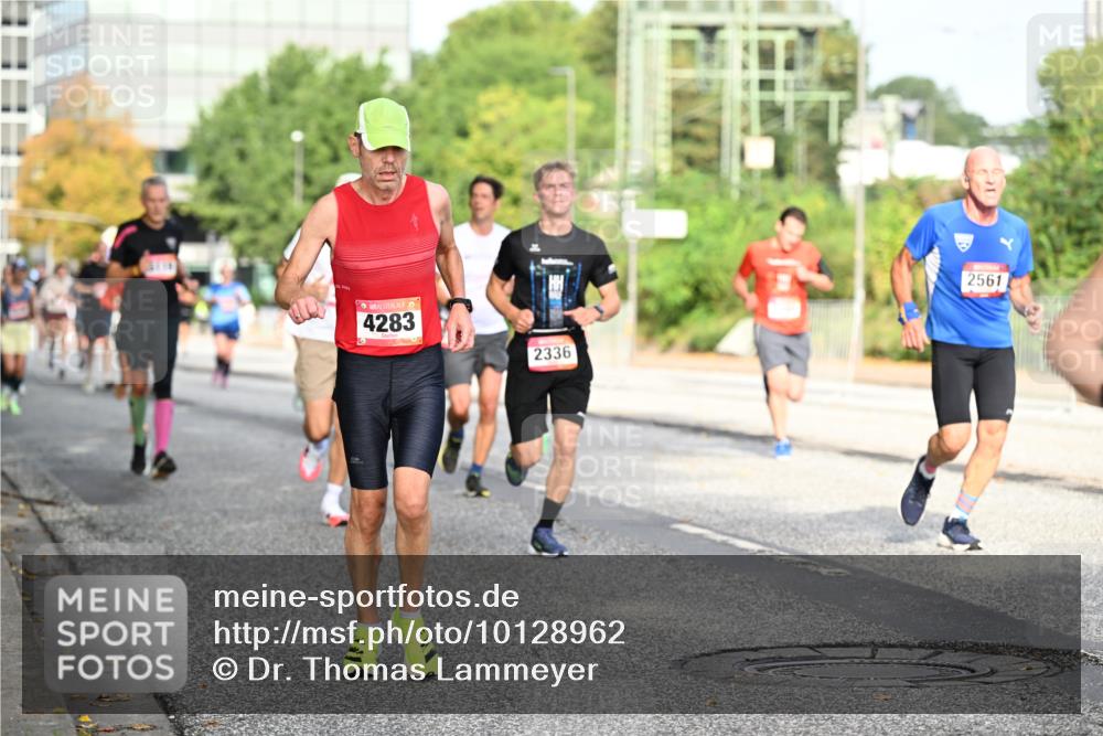 06.09.2026 - CURREX Alsterlauf Dr. Thomas Lammeyer http://msf.ph/oto/10128962 06.09.2026 09:50:04 Laufen 4283, 2336, 2561 meine-sportfotos.de