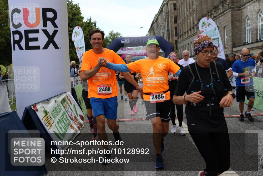 06.09.2026 - CURREX Alsterlauf Strokosch-Dieckow http://msf.ph/oto/10128992 06.09.2026 10:02:36 Ziel 2135, 2304, 2486, 2488, 2702, 2886, 2954, 3028, 3042, 3062, 3089, 3532, 3584, 3790, 3858, 3882, 4173, 4263, 4285, 4325, 4550, 4594, 4624, 5379, 5517, 5908, 6152, 6174, 6203, 6431, 8244, 8268, 8331 meine-sportfotos.de