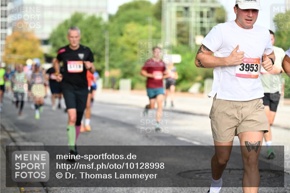 06.09.2026 - CURREX Alsterlauf Dr. Thomas Lammeyer http://msf.ph/oto/10128998 06.09.2026 09:50:08 Laufen 3953 meine-sportfotos.de