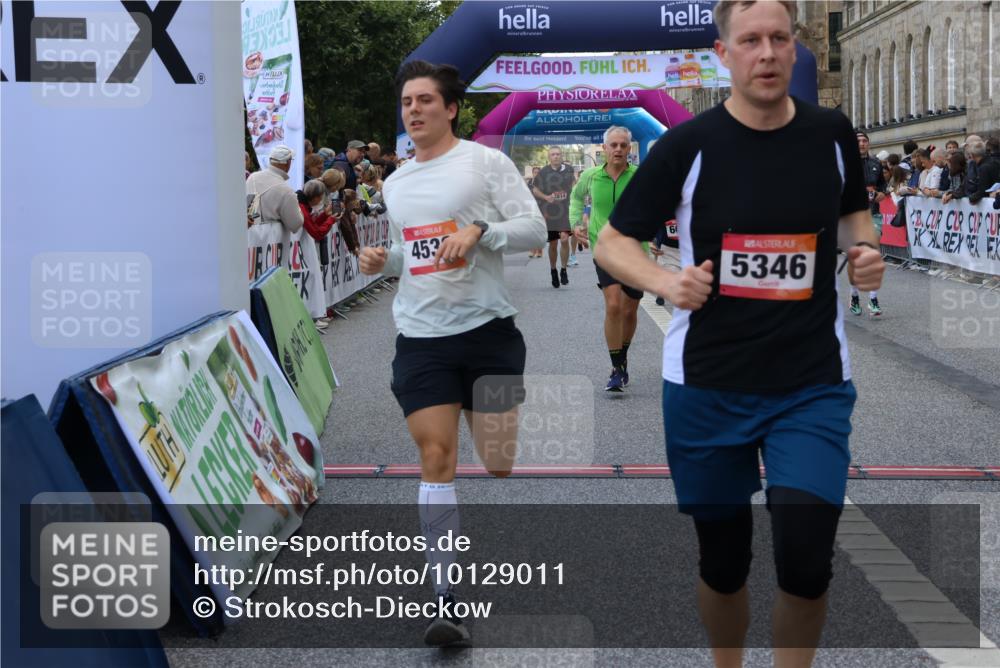 06.09.2026 - CURREX Alsterlauf Strokosch-Dieckow http://msf.ph/oto/10129011 06.09.2026 09:49:56 Ziel 2094, 2814, 2823, 3063, 3368, 3492, 4142, 4161, 4212, 4428, 4532, 4932, 4951, 4954, 5346, 6010, 6475 meine-sportfotos.de