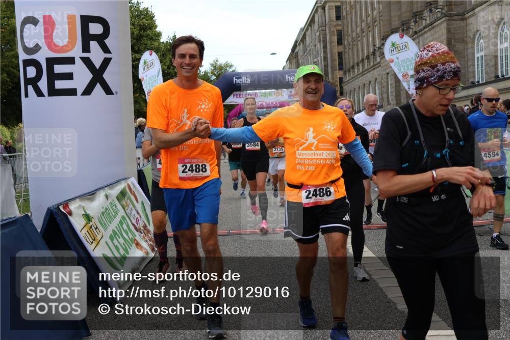 06.09.2026 - CURREX Alsterlauf Strokosch-Dieckow http://msf.ph/oto/10129016 06.09.2026 10:02:36 Ziel 2135, 2304, 2486, 2488, 2702, 2886, 2954, 3028, 3042, 3062, 3089, 3532, 3584, 3790, 3858, 3882, 4173, 4263, 4285, 4325, 4550, 4594, 4624, 5379, 5517, 5908, 6152, 6174, 6203, 6431, 8244, 8268, 8331 meine-sportfotos.de