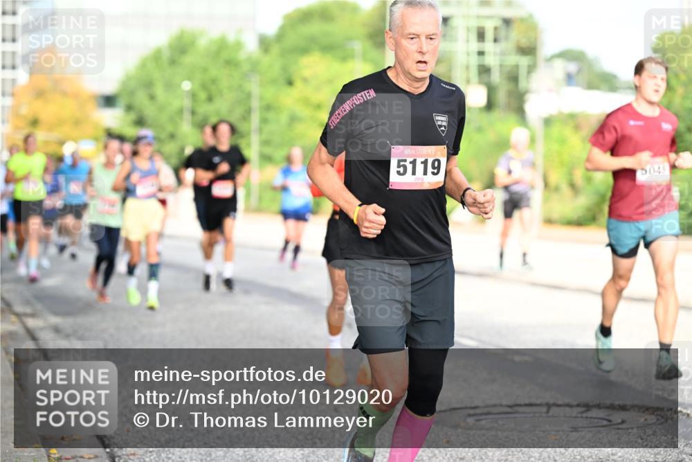 06.09.2026 - CURREX Alsterlauf Dr. Thomas Lammeyer http://msf.ph/oto/10129020 06.09.2026 09:50:10 Laufen 5119, 5045 meine-sportfotos.de