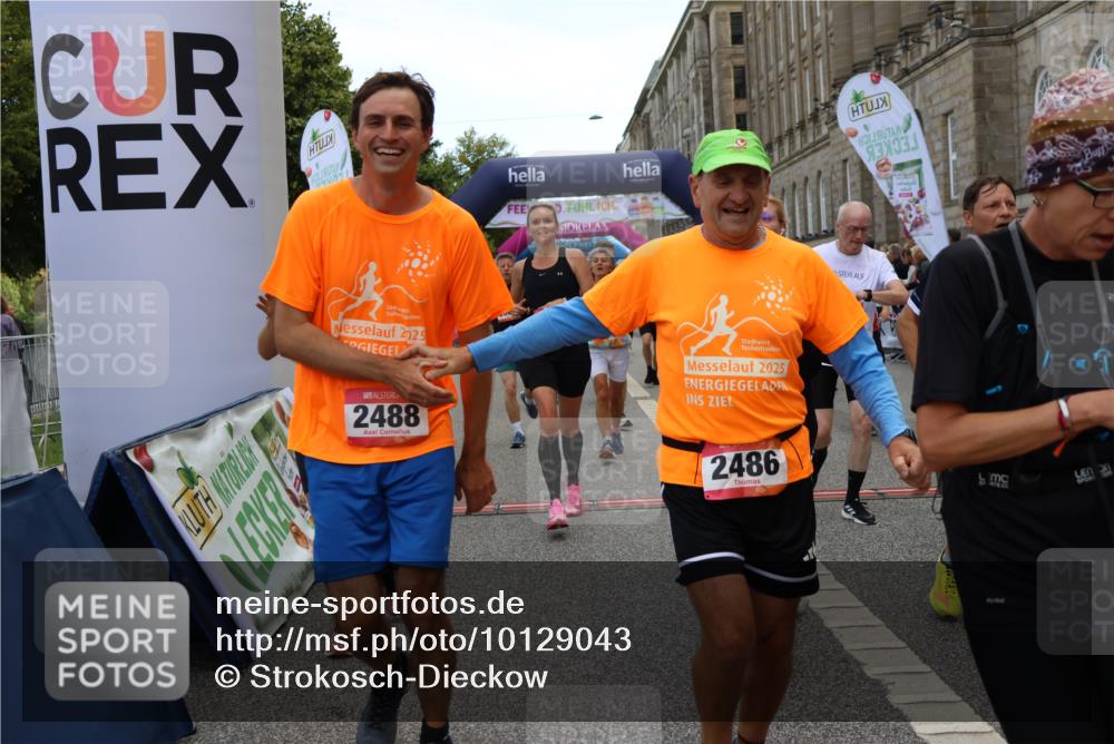 06.09.2026 - CURREX Alsterlauf Strokosch-Dieckow http://msf.ph/oto/10129043 06.09.2026 10:02:37 Ziel 2135, 2304, 2486, 2488, 2702, 2886, 2954, 3028, 3042, 3089, 3221, 3222, 3532, 3584, 3790, 3858, 3882, 4173, 4263, 4285, 4325, 4550, 4594, 4624, 5379, 5517, 5908, 6120, 6174, 6203, 6431, 8121, 8244, 8268, 8331 meine-sportfotos.de