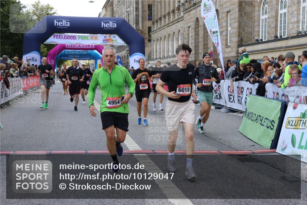 06.09.2026 - CURREX Alsterlauf Strokosch-Dieckow http://msf.ph/oto/10129047 06.09.2026 09:49:58 Ziel 2094, 2814, 2823, 3492, 4142, 4161, 4428, 4532, 4932, 4951, 4954, 5346, 5744, 6010, 6157, 6475 meine-sportfotos.de