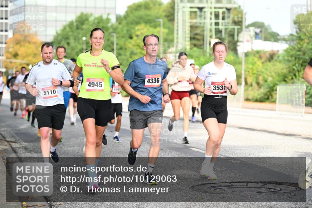 06.09.2026 - CURREX Alsterlauf Dr. Thomas Lammeyer http://msf.ph/oto/10129063 06.09.2026 09:50:15 Laufen 19, 5110, 4945, 4463, 4336, 3531 meine-sportfotos.de