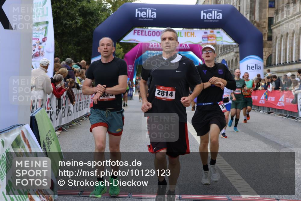 06.09.2026 - CURREX Alsterlauf Strokosch-Dieckow http://msf.ph/oto/10129123 06.09.2026 09:50:01 Ziel 2094, 2814, 2823, 3492, 4105, 4142, 4161, 4428, 4532, 4932, 4951, 4954, 5346, 5628, 5744, 5834, 6010, 6157, 6475 meine-sportfotos.de