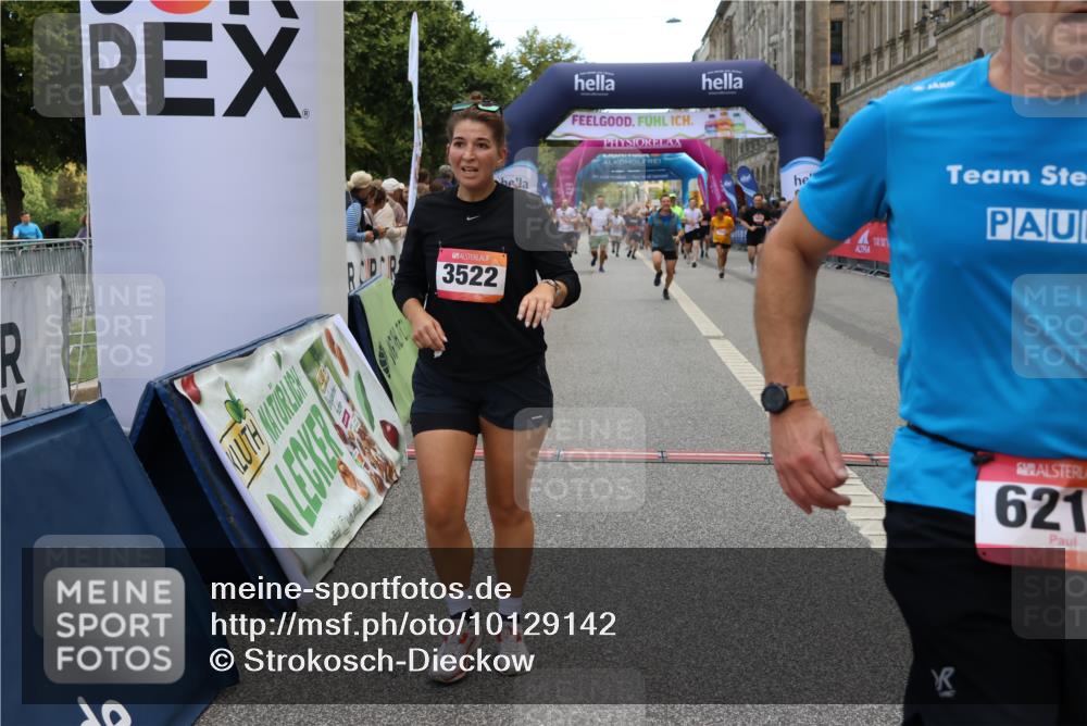 06.09.2026 - CURREX Alsterlauf Strokosch-Dieckow http://msf.ph/oto/10129142 06.09.2026 10:02:48 Ziel 2500, 2702, 2954, 3221, 3222, 4263, 5366, 5693, 5698, 6120, 6219, 8121, 8147, 8244, 8282, 8305 meine-sportfotos.de