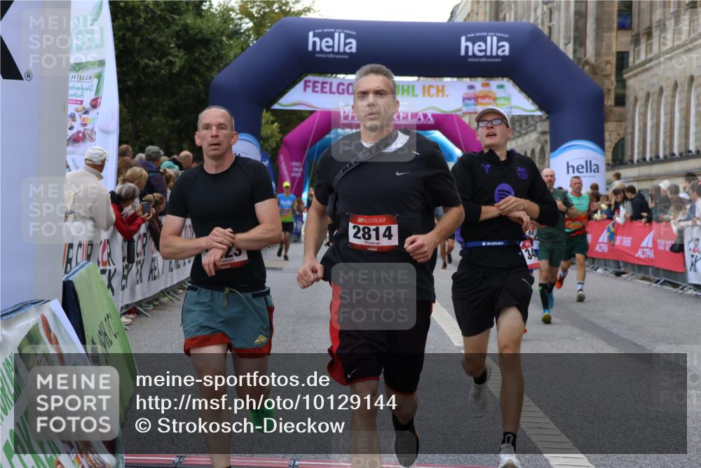 06.09.2026 - CURREX Alsterlauf Strokosch-Dieckow http://msf.ph/oto/10129144 06.09.2026 09:50:01 Ziel 2094, 2814, 2823, 3492, 4105, 4142, 4161, 4428, 4532, 4932, 4951, 4954, 5346, 5628, 5744, 5834, 6010, 6157, 6475 meine-sportfotos.de