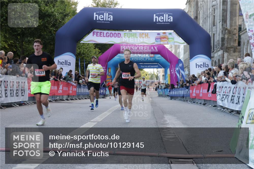 06.09.2026 - CURREX Alsterlauf Yannick Fuchs http://msf.ph/oto/10129145 06.09.2026 09:37:26 Ziel 2391, 2735, 3809, 5637, 6057, 6226, 6238 meine-sportfotos.de