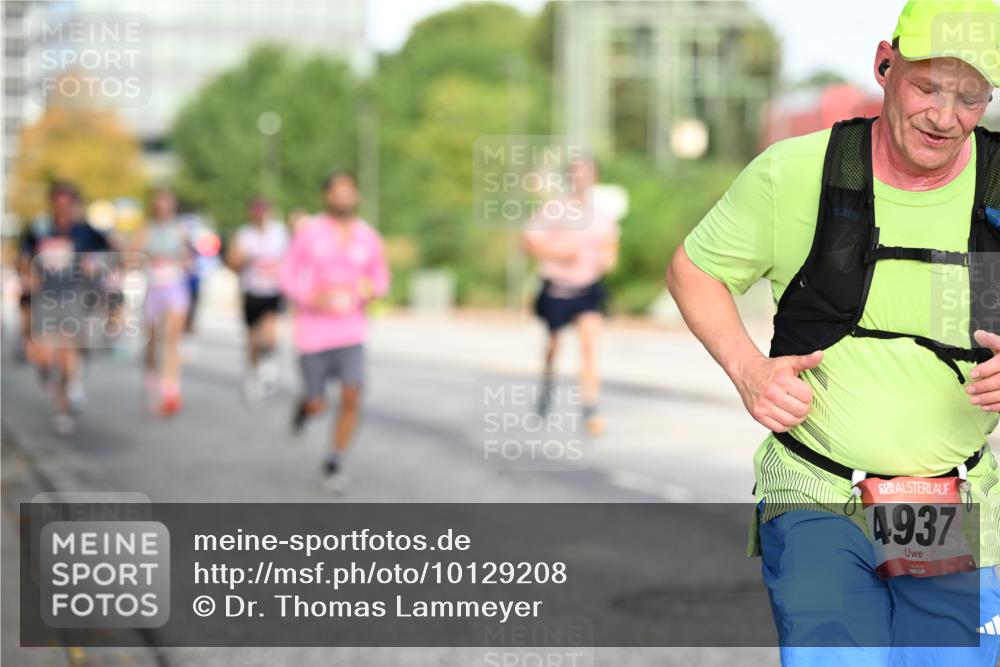 06.09.2026 - CURREX Alsterlauf Dr. Thomas Lammeyer http://msf.ph/oto/10129208 06.09.2026 09:50:29 Laufen 4937 meine-sportfotos.de
