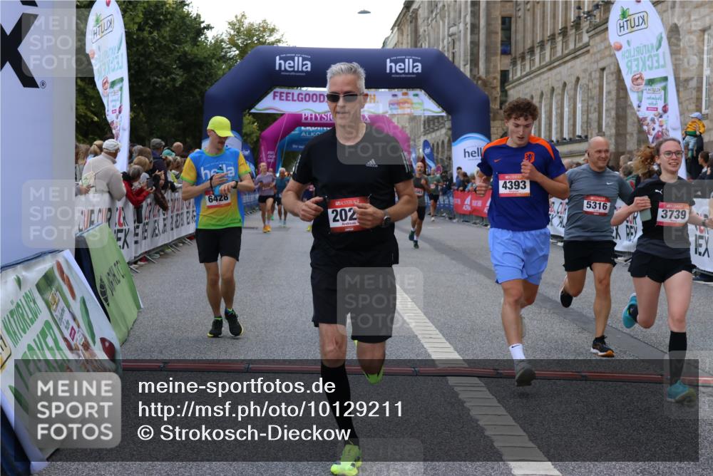 06.09.2026 - CURREX Alsterlauf Strokosch-Dieckow http://msf.ph/oto/10129211 06.09.2026 09:50:09 Ziel 2020, 2256, 2639, 3739, 4083, 4101, 4105, 4393, 4435, 5191, 5316, 5628, 5744, 5834, 6157, 6274, 6428 meine-sportfotos.de