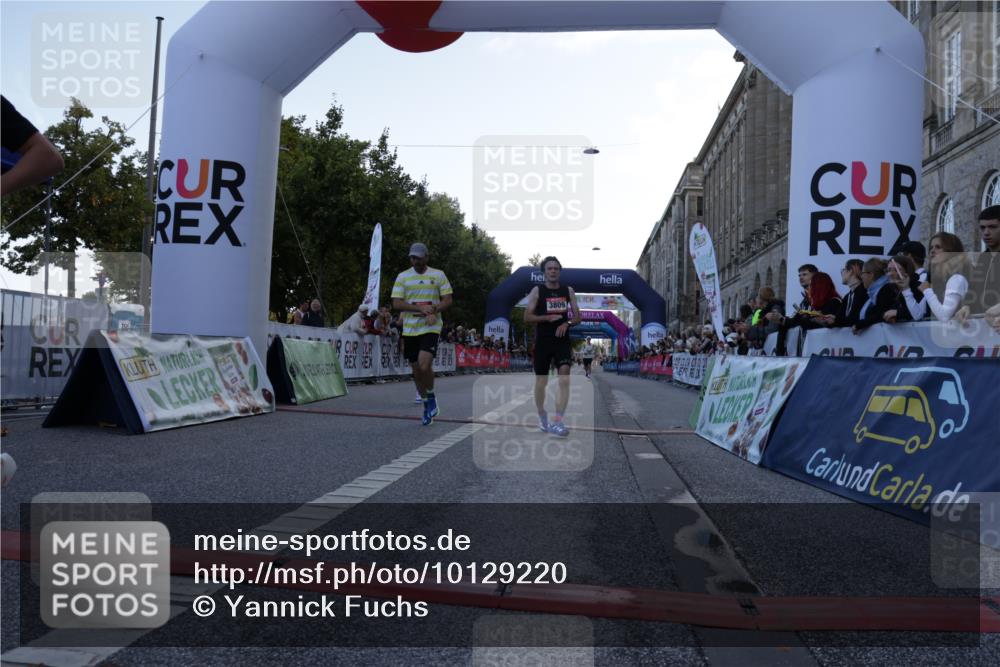 06.09.2026 - CURREX Alsterlauf Yannick Fuchs http://msf.ph/oto/10129220 06.09.2026 09:37:30 Ziel 2391, 3040, 3809, 5637, 6057, 6226, 6238 meine-sportfotos.de