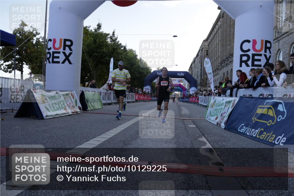 06.09.2026 - CURREX Alsterlauf Yannick Fuchs http://msf.ph/oto/10129225 06.09.2026 09:37:30 Ziel 2391, 3040, 3809, 5637, 6057, 6226, 6238 meine-sportfotos.de