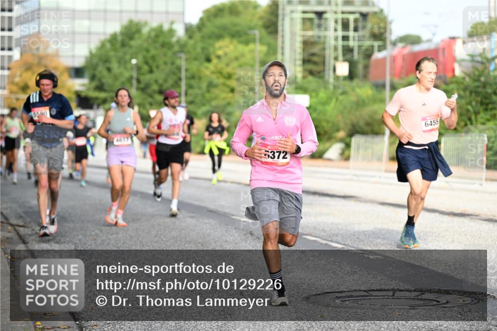 06.09.2026 - CURREX Alsterlauf Dr. Thomas Lammeyer http://msf.ph/oto/10129226 06.09.2026 09:50:31 Laufen 35, 5372, 6455 meine-sportfotos.de