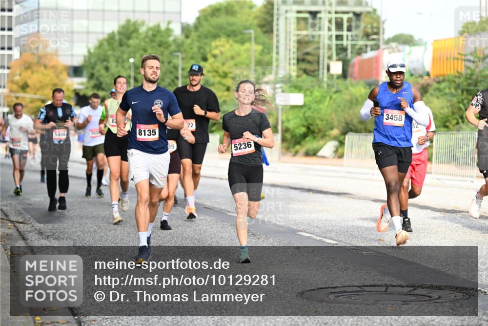 06.09.2026 - CURREX Alsterlauf Dr. Thomas Lammeyer http://msf.ph/oto/10129281 06.09.2026 09:50:37 Laufen 8, 5446, 8135, 99, 22, 5236, 3458 meine-sportfotos.de