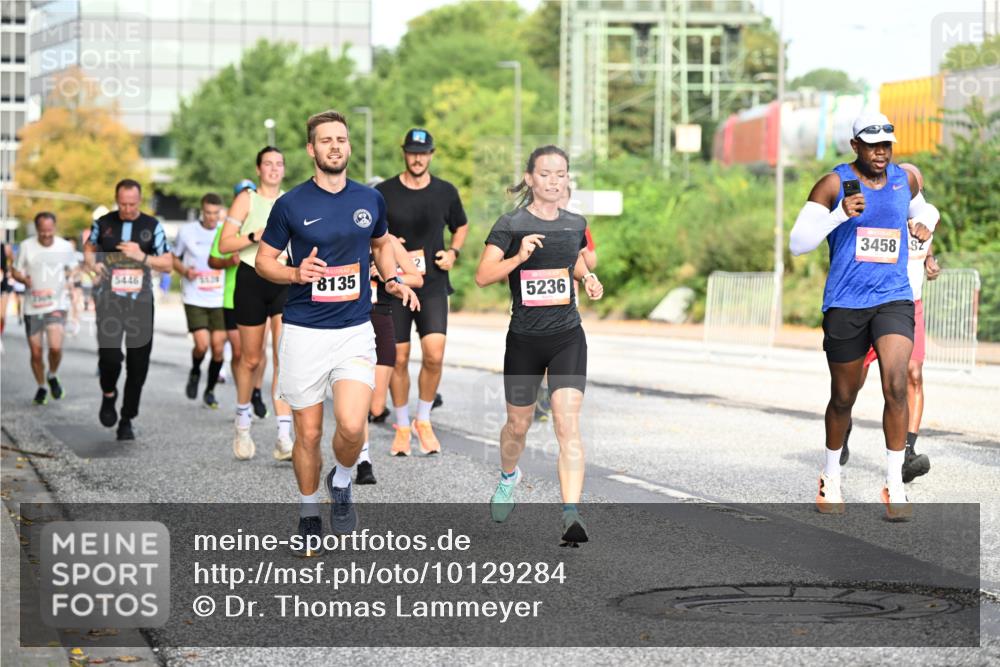 06.09.2026 - CURREX Alsterlauf Dr. Thomas Lammeyer http://msf.ph/oto/10129284 06.09.2026 09:50:37 Laufen 5446, 7506, 8135, 5236, 3458, 82 meine-sportfotos.de