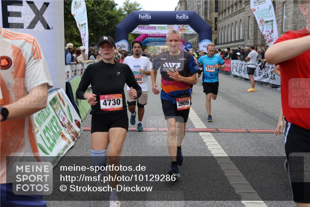 06.09.2026 - CURREX Alsterlauf Strokosch-Dieckow http://msf.ph/oto/10129286 06.09.2026 10:03:01 Ziel 2687, 3096, 3338, 3721, 3909, 4345, 4348, 4474, 4475, 4730, 4922, 5190, 5465, 5659, 5771, 5780, 5865, 5866, 5903, 6046, 6049, 6398, 8100 meine-sportfotos.de