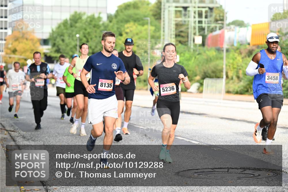 06.09.2026 - CURREX Alsterlauf Dr. Thomas Lammeyer http://msf.ph/oto/10129288 06.09.2026 09:50:38 Laufen 8135, 89, 5236, 3458 meine-sportfotos.de