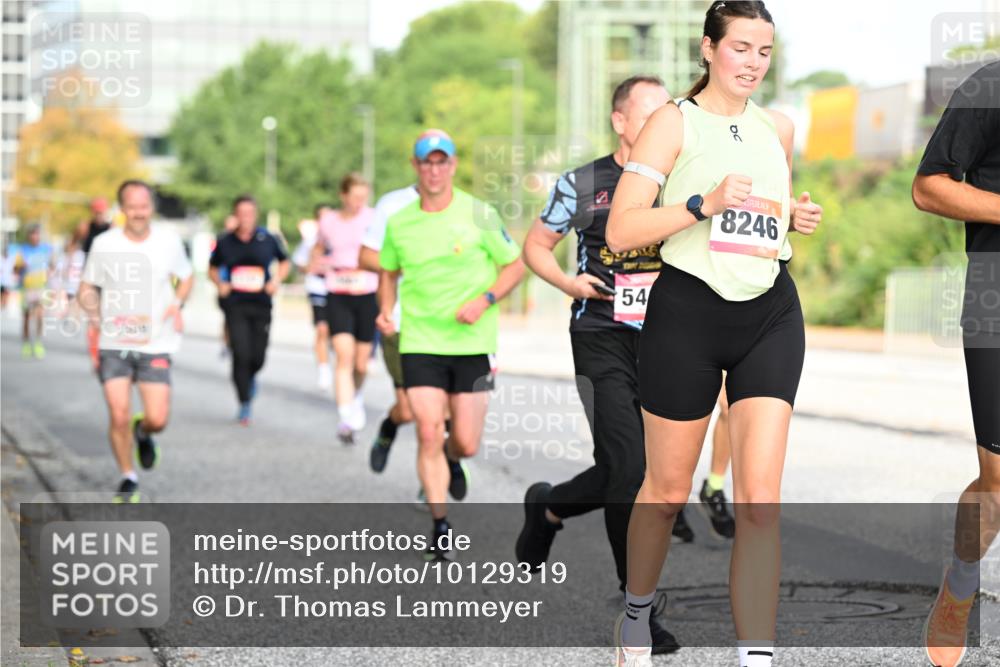 06.09.2026 - CURREX Alsterlauf Dr. Thomas Lammeyer http://msf.ph/oto/10129319 06.09.2026 09:50:41 Laufen 54, 8246 meine-sportfotos.de