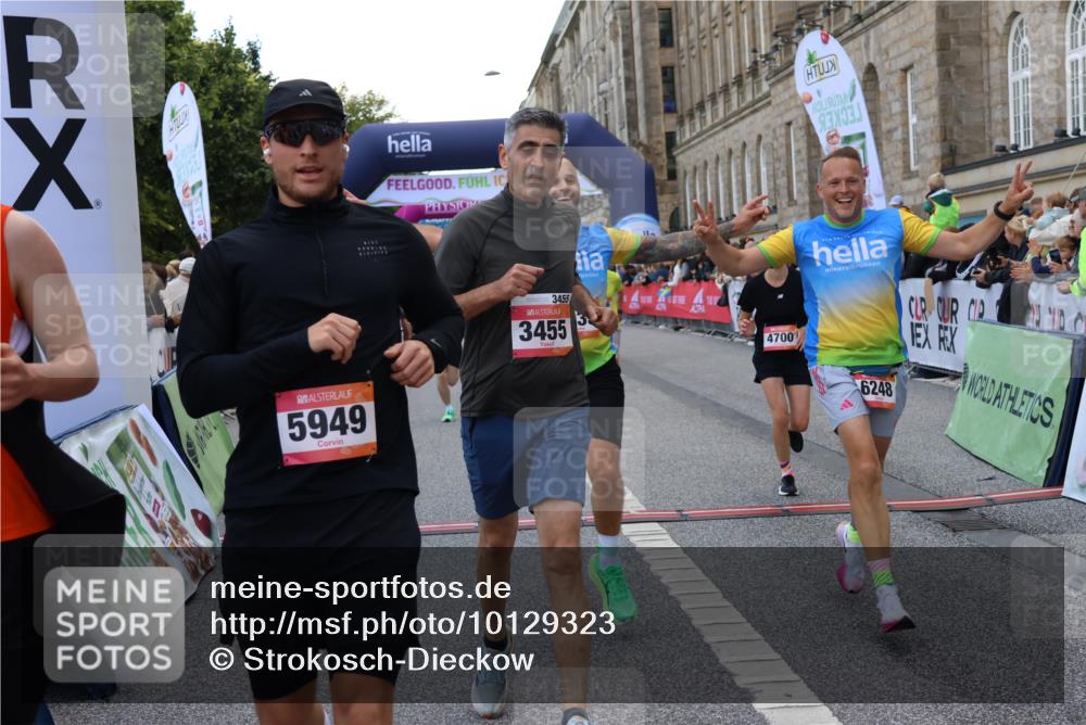 06.09.2026 - CURREX Alsterlauf Strokosch-Dieckow http://msf.ph/oto/10129323 06.09.2026 09:50:21 Ziel 2256, 2453, 2720, 2878, 3333, 3455, 3475, 3488, 4541, 4568, 4700, 4840, 5006, 5191, 5264, 5326, 5949, 5981, 6077, 6248, 6274, 8156, 8256, 8278 meine-sportfotos.de