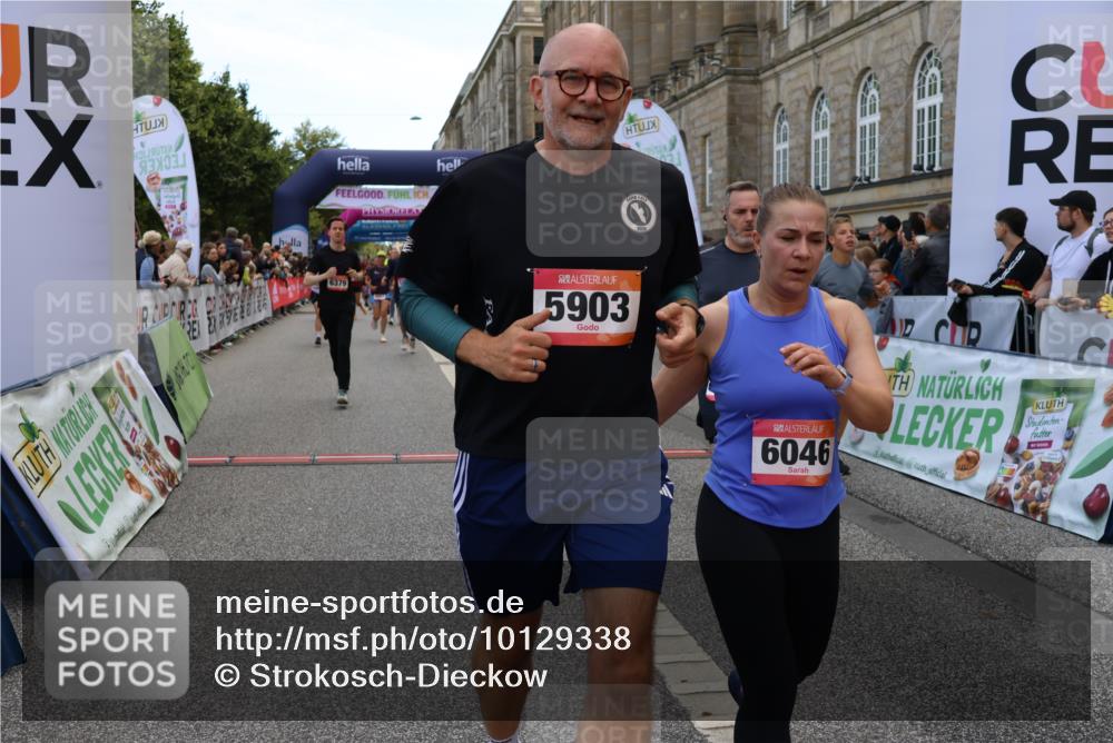 06.09.2026 - CURREX Alsterlauf Strokosch-Dieckow http://msf.ph/oto/10129338 06.09.2026 10:03:06 Ziel 2096, 2778, 3096, 3338, 3721, 3909, 3919, 3920, 4310, 4345, 4348, 4454, 4519, 4730, 4922, 5234, 5465, 5903, 5936, 6046, 6049, 6264, 6324, 6379, 8100, 8288 meine-sportfotos.de