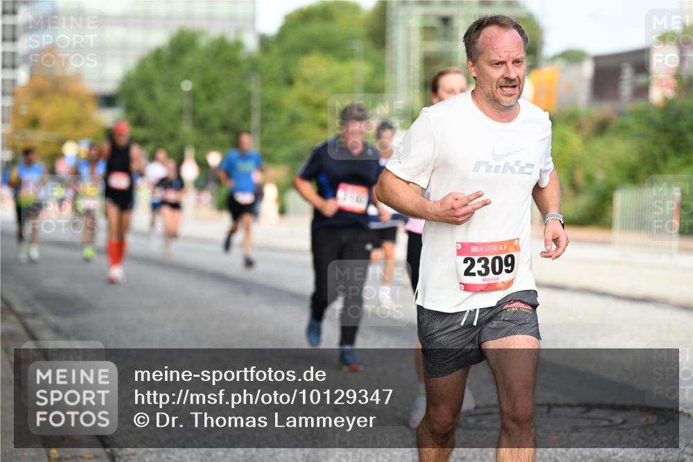 06.09.2026 - CURREX Alsterlauf Dr. Thomas Lammeyer http://msf.ph/oto/10129347 06.09.2026 09:50:44 Laufen 2309 meine-sportfotos.de