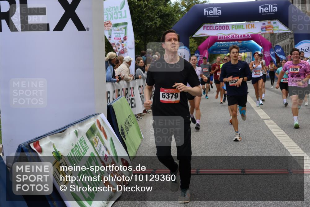 06.09.2026 - CURREX Alsterlauf Strokosch-Dieckow http://msf.ph/oto/10129360 06.09.2026 10:03:08 Ziel 2096, 2778, 3096, 3721, 3762, 3919, 3920, 4229, 4310, 4345, 4348, 4454, 4519, 4919, 4922, 4936, 5047, 5234, 5465, 5756, 5903, 5936, 6046, 6049, 6264, 6324, 6379, 8043, 8100, 8288 meine-sportfotos.de