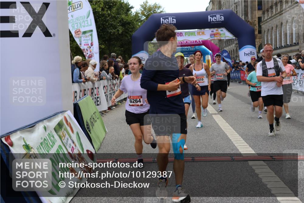 06.09.2026 - CURREX Alsterlauf Strokosch-Dieckow http://msf.ph/oto/10129387 06.09.2026 10:03:10 Ziel 2096, 2778, 3096, 3626, 3762, 3919, 3920, 4229, 4310, 4454, 4519, 4919, 4922, 4936, 5047, 5234, 5653, 5756, 5903, 5936, 6046, 6049, 6264, 6324, 6379, 8043, 8100, 8288 meine-sportfotos.de