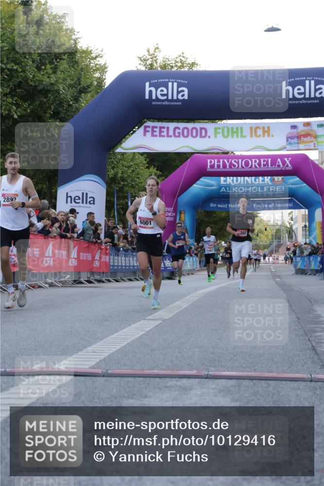 06.09.2026 - CURREX Alsterlauf Yannick Fuchs http://msf.ph/oto/10129416 06.09.2026 09:37:51 Ziel 2802, 3382, 5441, 5671, 6001, 6300 meine-sportfotos.de
