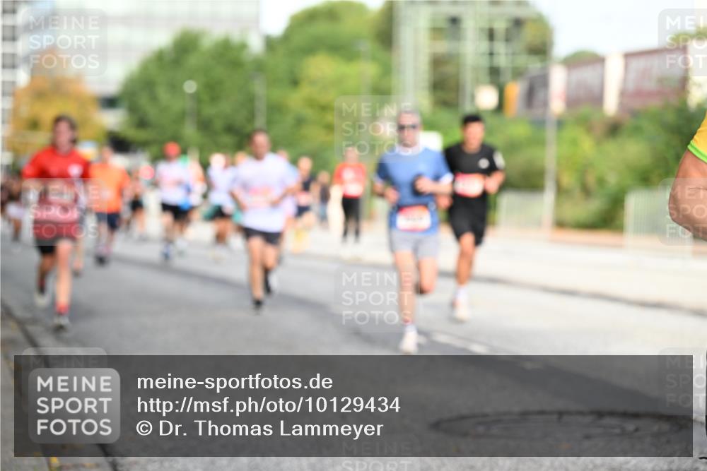 06.09.2026 - CURREX Alsterlauf Dr. Thomas Lammeyer http://msf.ph/oto/10129434 06.09.2026 09:50:53 Laufen  meine-sportfotos.de