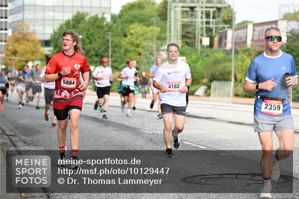 06.09.2026 - CURREX Alsterlauf Dr. Thomas Lammeyer http://msf.ph/oto/10129447 06.09.2026 09:50:55 Laufen 5884, 4182, 2359 meine-sportfotos.de