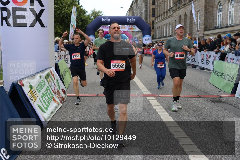 06.09.2026 - CURREX Alsterlauf Strokosch-Dieckow http://msf.ph/oto/10129449 06.09.2026 10:03:23 Ziel 2280, 2323, 2334, 2522, 2740, 2741, 3131, 3625, 3874, 5025, 5054, 5330, 5552, 5651, 6050, 6345, 6355, 6377, 8150 meine-sportfotos.de
