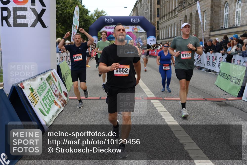 06.09.2026 - CURREX Alsterlauf Strokosch-Dieckow http://msf.ph/oto/10129456 06.09.2026 10:03:23 Ziel 2280, 2323, 2334, 2522, 2740, 2741, 3131, 3625, 3874, 5025, 5054, 5330, 5552, 5651, 6050, 6345, 6355, 6377, 8150 meine-sportfotos.de