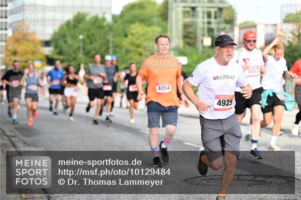 06.09.2026 - CURREX Alsterlauf Dr. Thomas Lammeyer http://msf.ph/oto/10129484 06.09.2026 09:51:00 Laufen 4054, 4925, 4053 meine-sportfotos.de