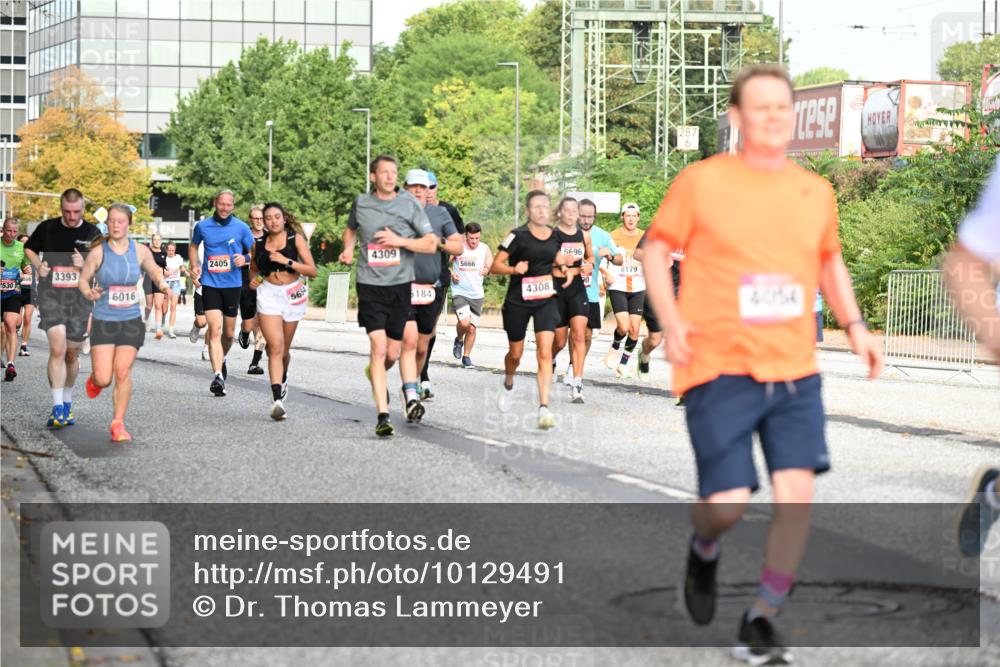 06.09.2026 - CURREX Alsterlauf Dr. Thomas Lammeyer http://msf.ph/oto/10129491 06.09.2026 09:51:01 Laufen 2530, 3393, 6016, 2405, 565, 4309, 5184, 5666, 4308, 5696, 8179, 287 meine-sportfotos.de