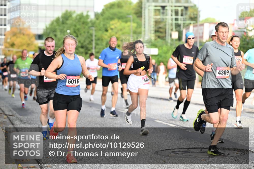 06.09.2026 - CURREX Alsterlauf Dr. Thomas Lammeyer http://msf.ph/oto/10129526 06.09.2026 09:51:04 Laufen 6016, 56, 5579, 4309, 695 meine-sportfotos.de