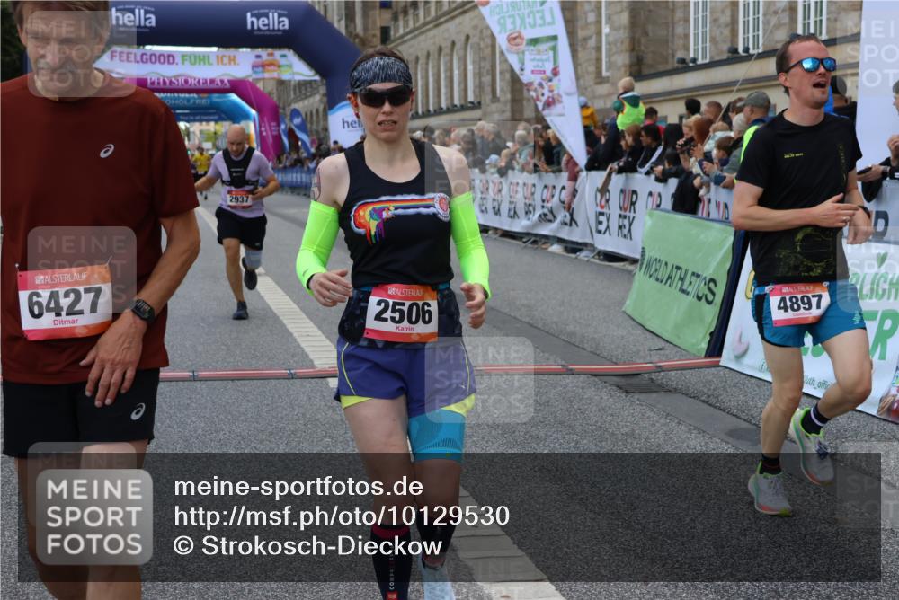 06.09.2026 - CURREX Alsterlauf Strokosch-Dieckow http://msf.ph/oto/10129530 06.09.2026 09:50:36 Ziel 2411, 2506, 2937, 3402, 4755, 4897, 5274, 5299, 5946, 6427, 8160 meine-sportfotos.de