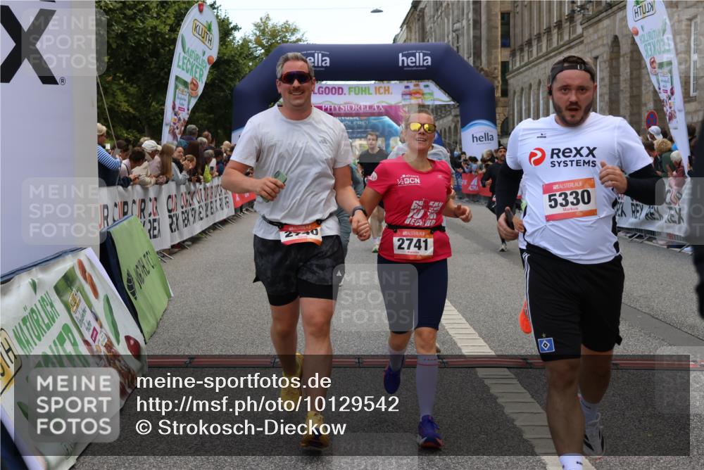 06.09.2026 - CURREX Alsterlauf Strokosch-Dieckow http://msf.ph/oto/10129542 06.09.2026 10:03:29 Ziel 2280, 2323, 2334, 2447, 2522, 2740, 2741, 2820, 3227, 3252, 3367, 3625, 3874, 4777, 5330, 5360, 5408, 5461, 5651, 6290, 6345, 6355, 8022, 8150, 8279 meine-sportfotos.de