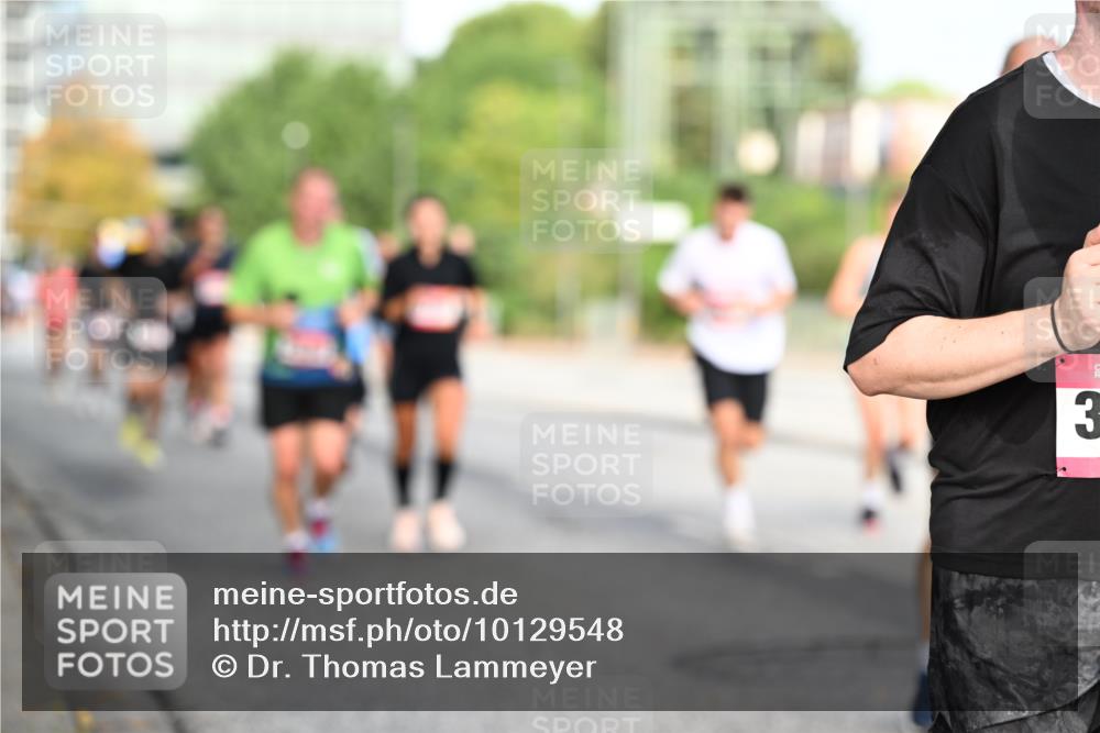06.09.2026 - CURREX Alsterlauf Dr. Thomas Lammeyer http://msf.ph/oto/10129548 06.09.2026 09:51:07 Laufen 3 meine-sportfotos.de
