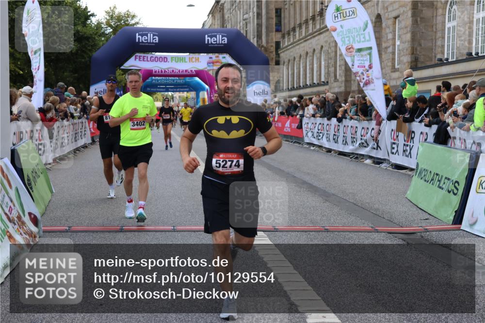 06.09.2026 - CURREX Alsterlauf Strokosch-Dieckow http://msf.ph/oto/10129554 06.09.2026 09:50:40 Ziel 2506, 2937, 3402, 4022, 4548, 4897, 5274, 5299, 8160 meine-sportfotos.de