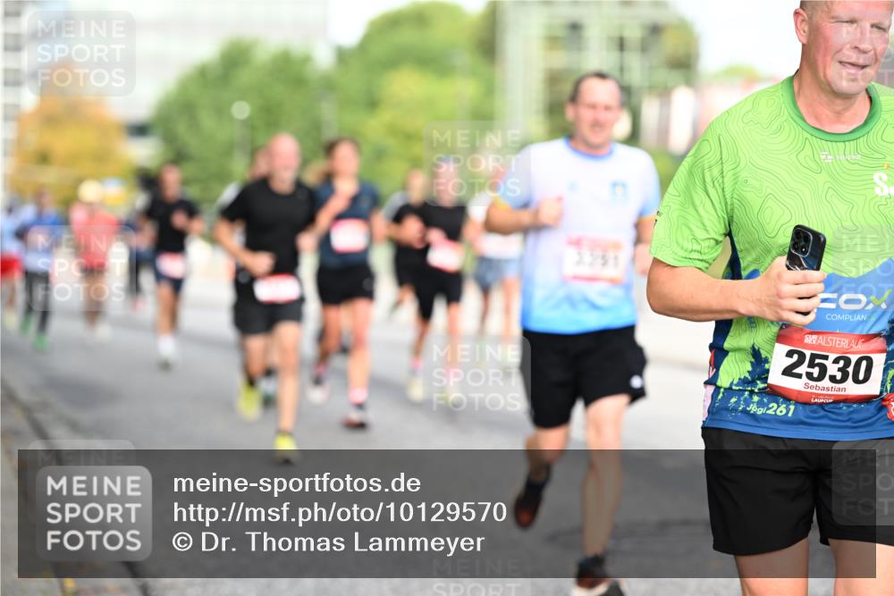 06.09.2026 - CURREX Alsterlauf Dr. Thomas Lammeyer http://msf.ph/oto/10129570 06.09.2026 09:51:10 Laufen 2530, 261 meine-sportfotos.de