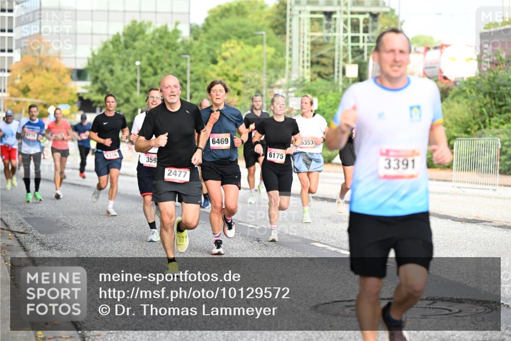 06.09.2026 - CURREX Alsterlauf Dr. Thomas Lammeyer http://msf.ph/oto/10129572 06.09.2026 09:51:10 Laufen 4574, 4316, 359, 2477, 6469, 6175, 5353, 3391 meine-sportfotos.de