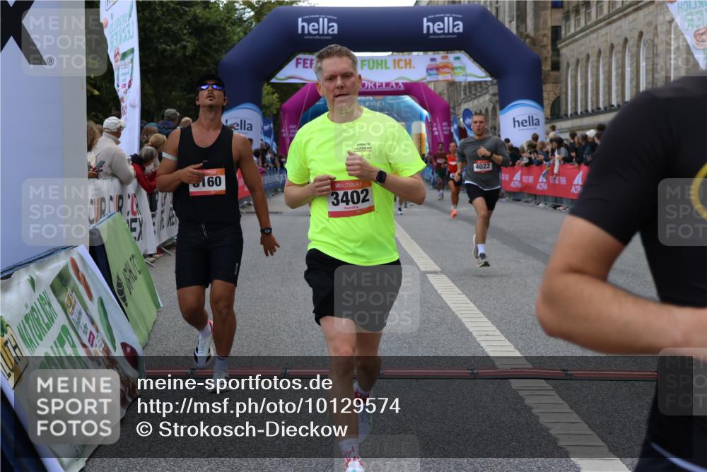 06.09.2026 - CURREX Alsterlauf Strokosch-Dieckow http://msf.ph/oto/10129574 06.09.2026 09:50:41 Ziel 2937, 3292, 3402, 4022, 4548, 4834, 4897, 5274, 8160 meine-sportfotos.de